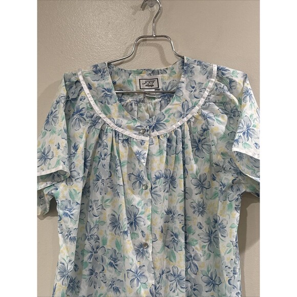 J.I.T. Sleep Floral White Housecoat Robe Short Sleeve  Buttons XL - Picture 2 of 9
